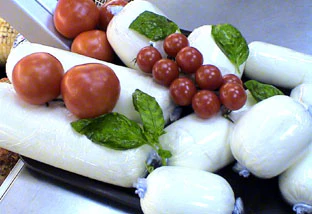 Piccolo's Fresh Mozzarella  ( 1.25 lb ) - Image 3